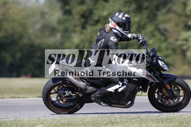 Archiv-2025/49 26.08.2025 Cornu Master School ADR/gruen-vert/60